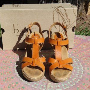 Born b.o.c. Sallyanne Orange Sandals